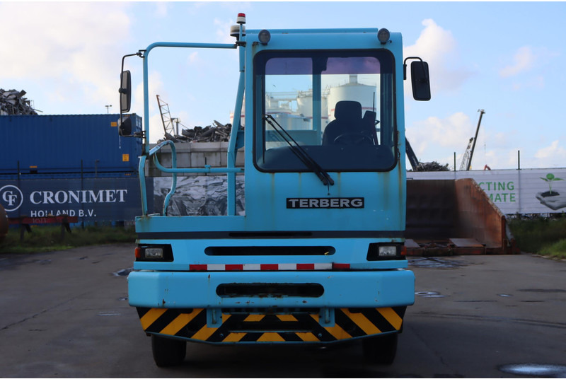 Terminal trekker Terberg YT222
