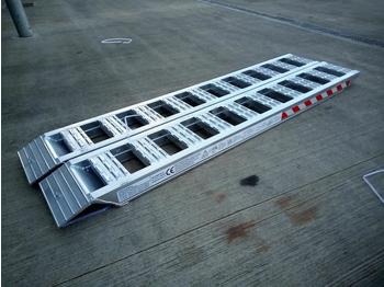 Intern transport Unused 2500 x 122 x 350 Aluminum Loading Ramps, 6 Ton: afbeelding 1