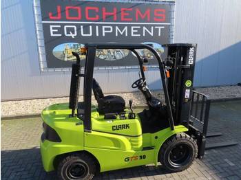 Heftruck Clark GTS30D