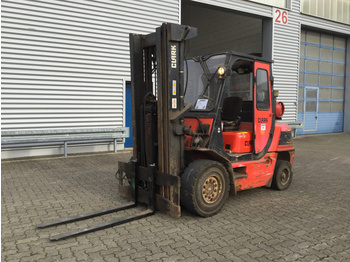 Vierwielige vorkheftruck Clark CP50SL