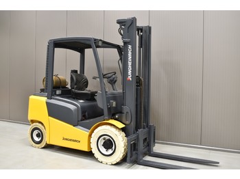 Vierwielige vorkheftruck JUNGHEINRICH TFG 425