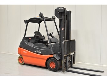 Vierwielige vorkheftruck LINDE E 25/02