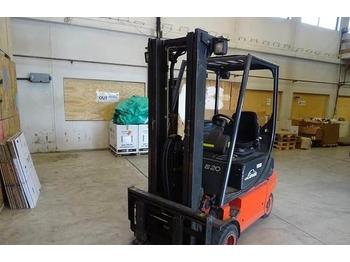 Vierwielige vorkheftruck Linde E20P-02 truck