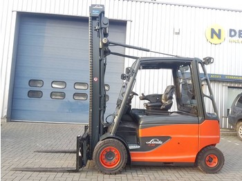 Vierwielige vorkheftruck Linde E45-HL-01-600