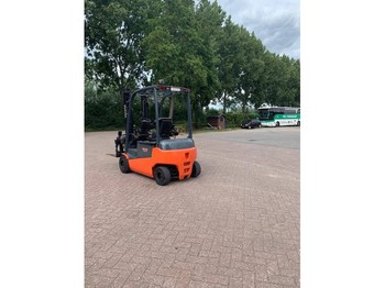 Vierwielige vorkheftruck Toyota 8 FB MT 20