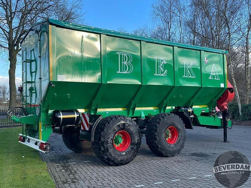 Landbouwmachine Beka 23T UW