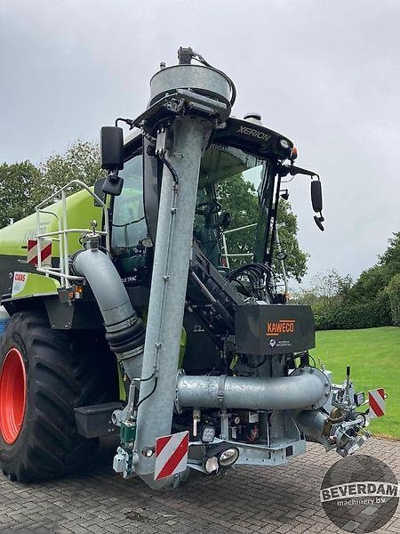 Landbouwmachine Claas Xerion 4200 & Kaweco Saddle Trac 16m3