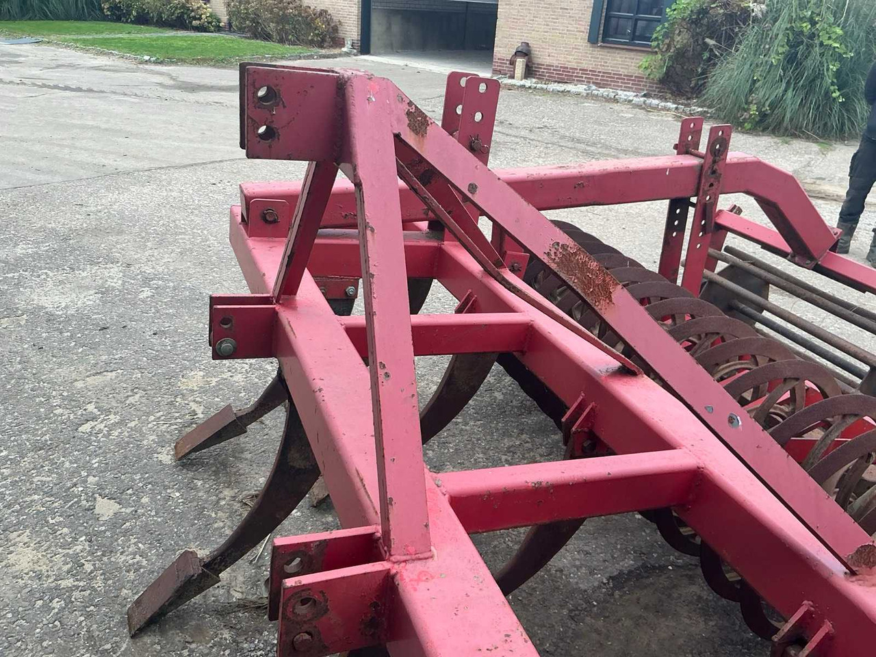 Cultivator Cultivator