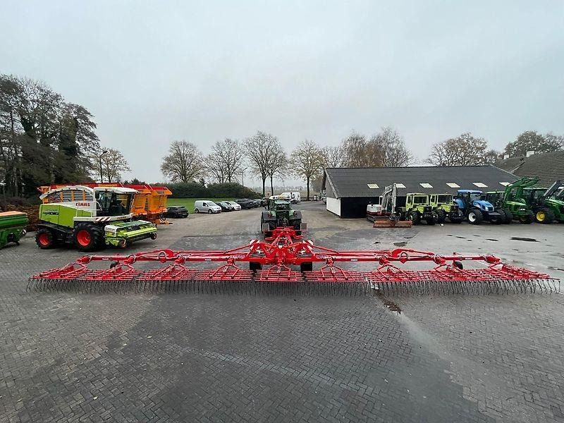 Landbouwmachine Einböck Aerostar 1800 XXL 18 meter!