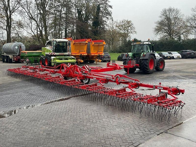 Landbouwmachine Einböck Aerostar 1800 XXL 18 meter!