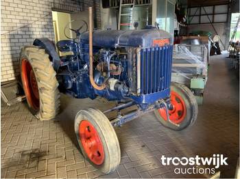 Tractor Fordson E27N Major: afbeelding 1
