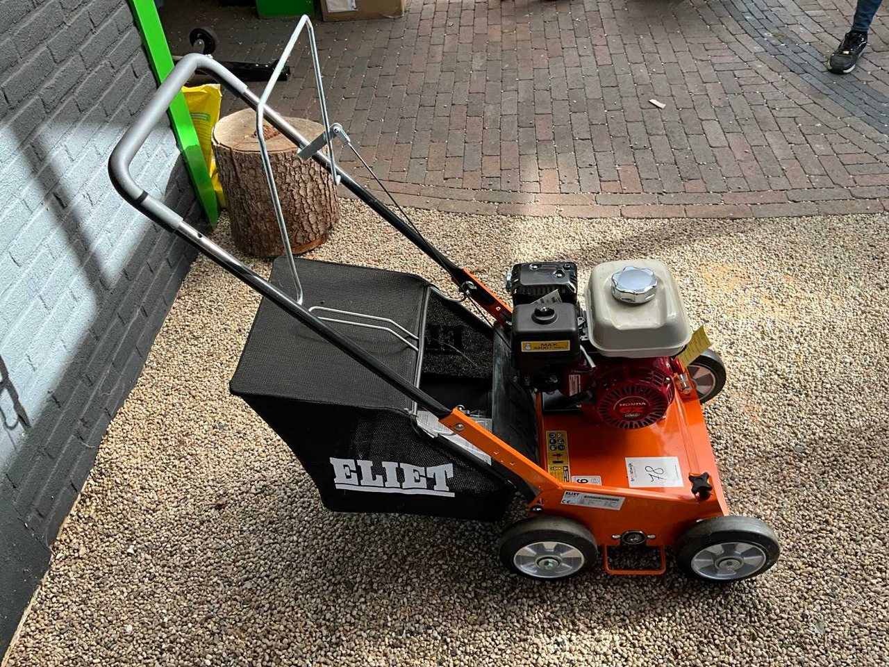 Gazonmaaier Eliet E401 VM