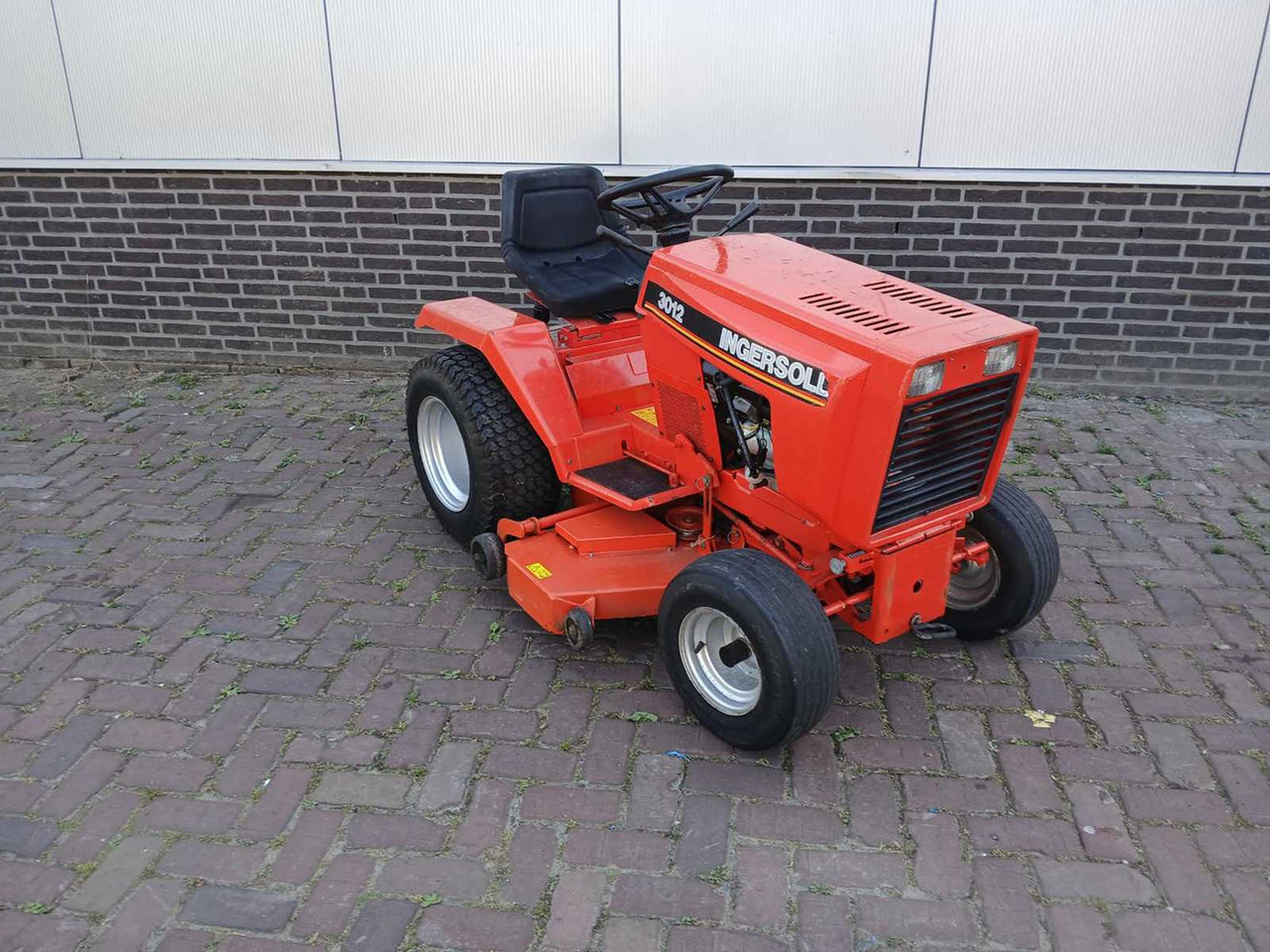 Gazonmaaier Ingersoll 3012