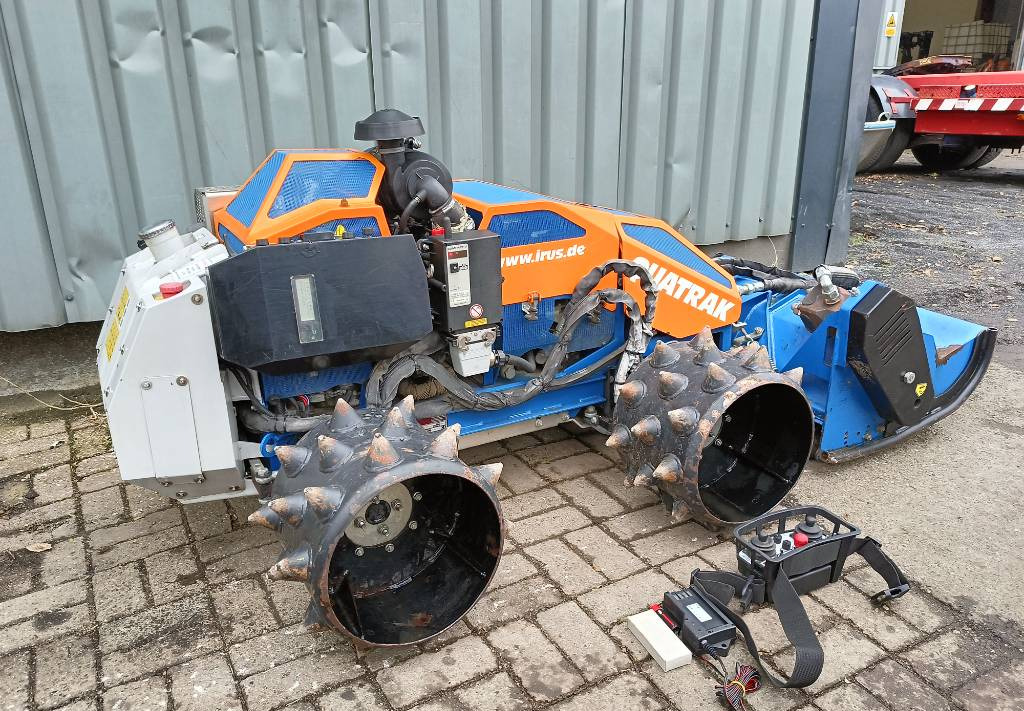 Gazonmaaier Irus quatrak deltrak robot maaier mower energreen slope