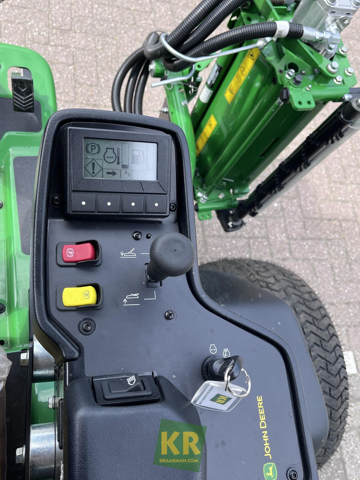 Gazonmaaier John Deere 8700A