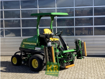 Gazonmaaier John Deere 8700A PRECISIONCUT 