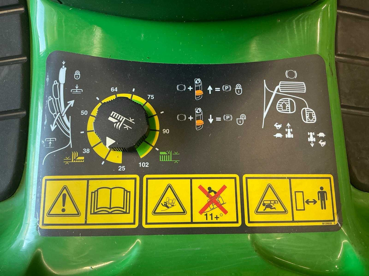 Gazonmaaier John Deere LT155