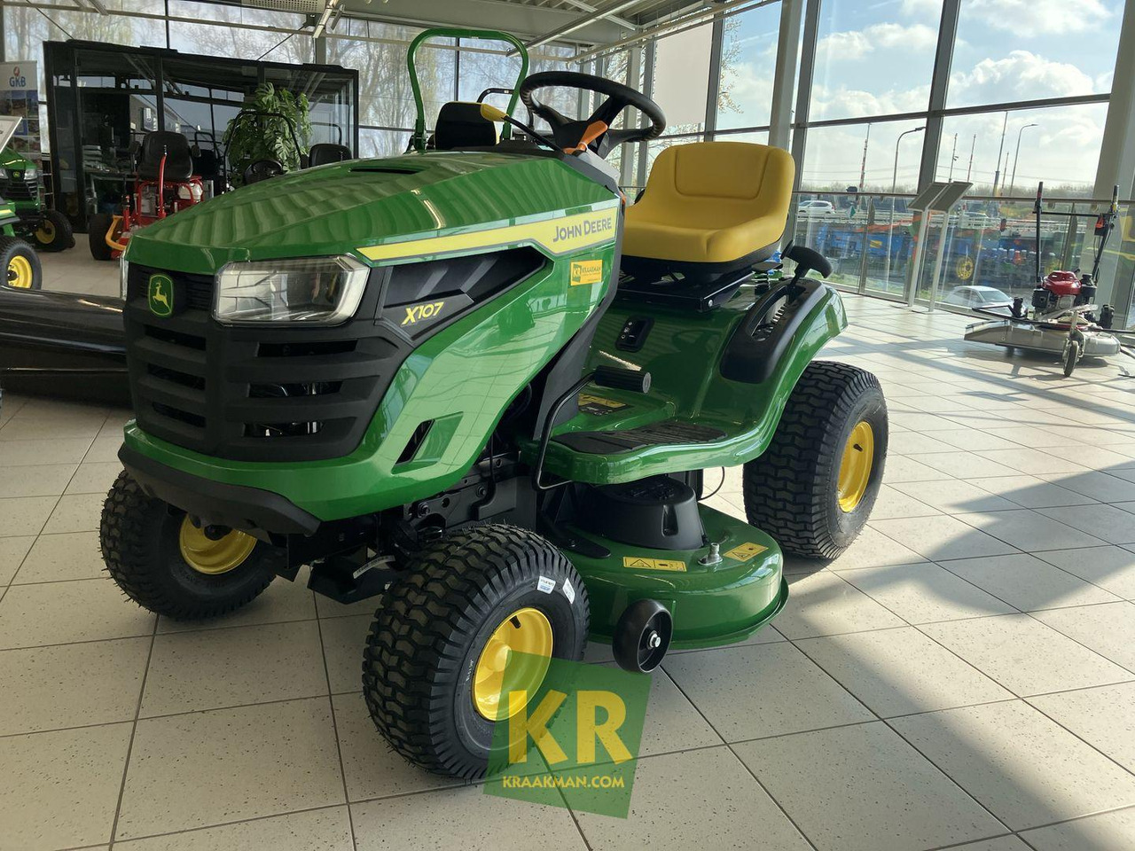 Gazonmaaier John Deere X107