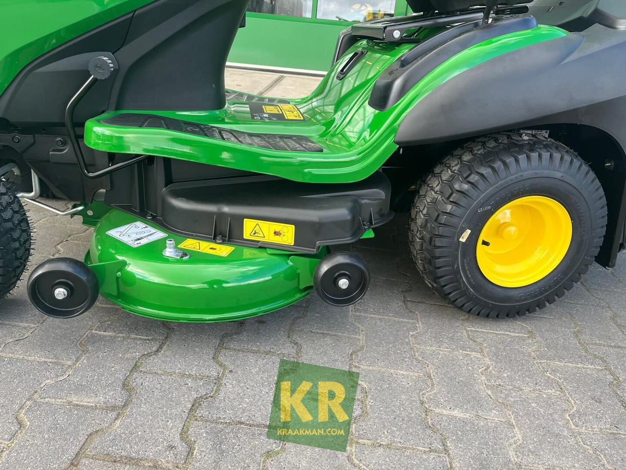 Gazonmaaier John Deere X167R