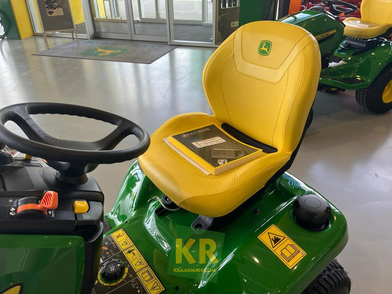 Gazonmaaier John Deere X380