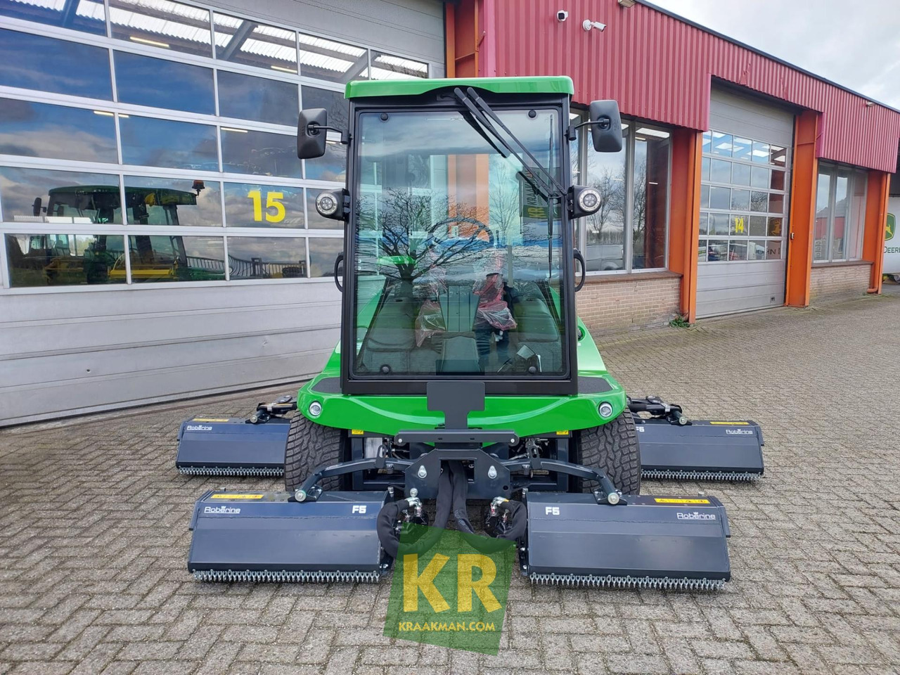 Gazonmaaier Roberine F5