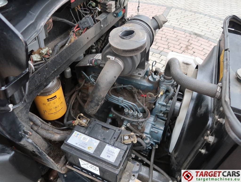 Gazonmaaier Toro LT3340 3-Gang Hydro 4WD Cylinder Reel Mower