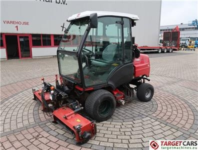 Gazonmaaier Toro LT3340 3-Gang Hydro 4WD Cylinder Reel Mower