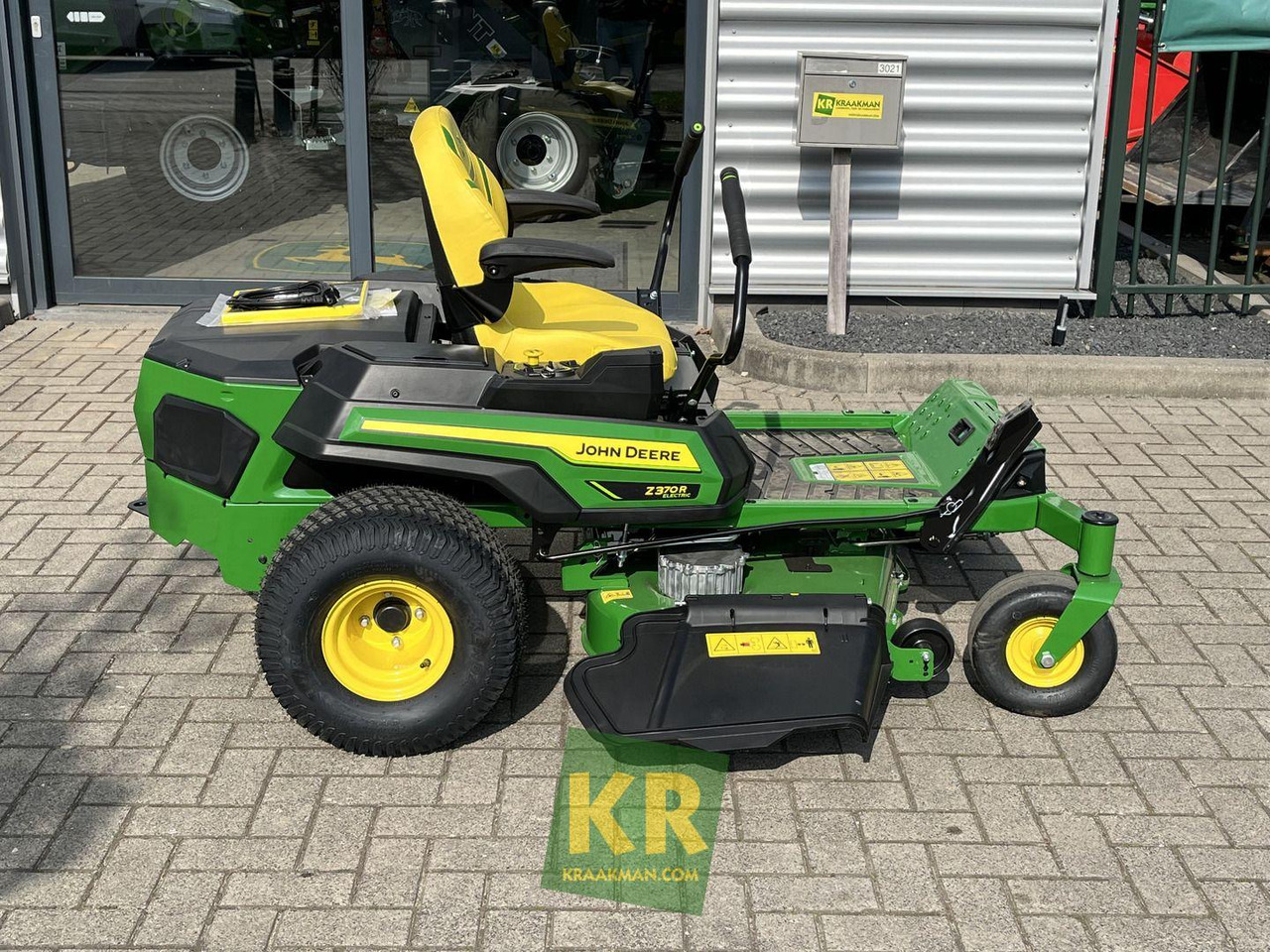 Gazonmaaier Z370R ELECTRIC John Deere