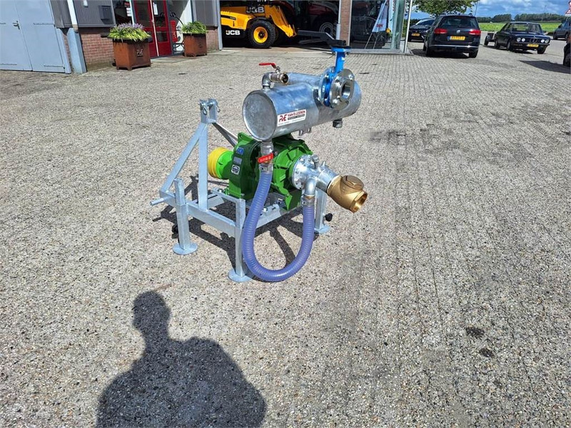Gedragen veldspuit Rovatti T3K80/2E PTO pomp op bok