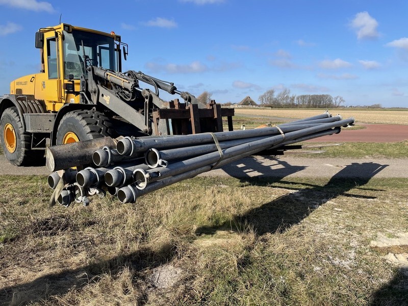 Gedragen veldspuit WATERPOMP onbekent