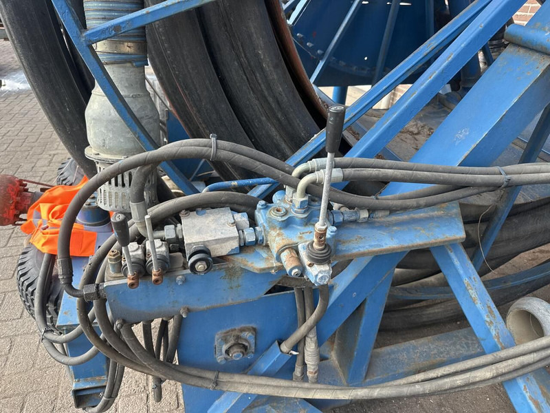 Gedragen veldspuit haspel met eigen pomp - Gebruikt