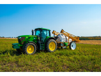 Getrokken veldspuit BOGUSLAV Group Agro KRONOS (2500l-18m)