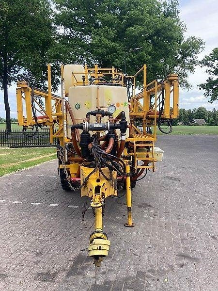 Getrokken veldspuit Dubex Nestor