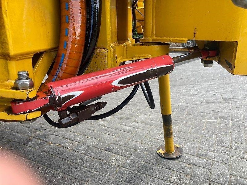 Getrokken veldspuit Dubex Nestor