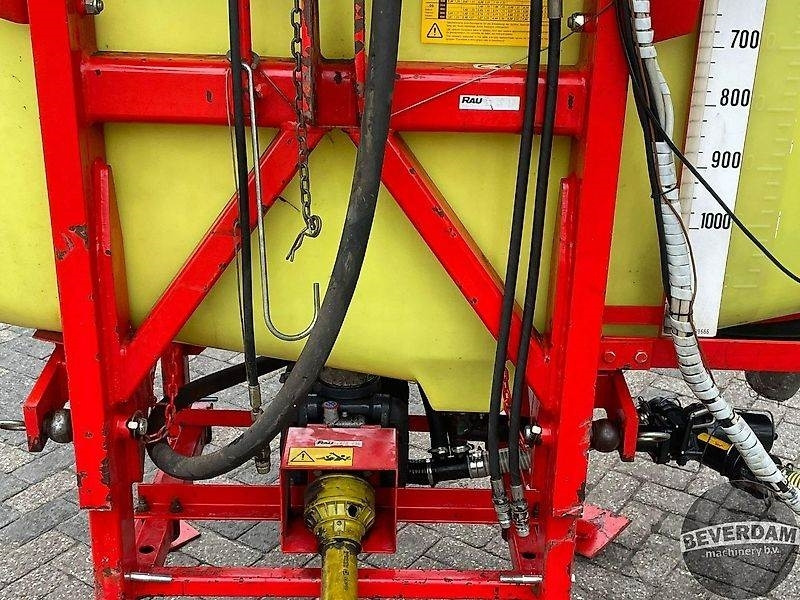 Getrokken veldspuit Rau D2 24