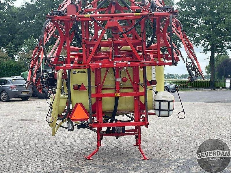 Getrokken veldspuit Rau D2 24