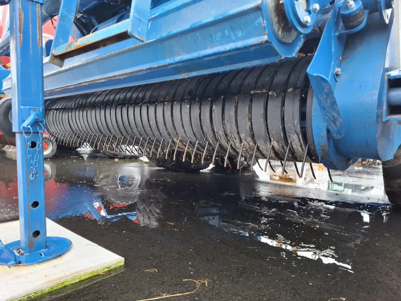 Landbouwmachine Göweil G-1F125