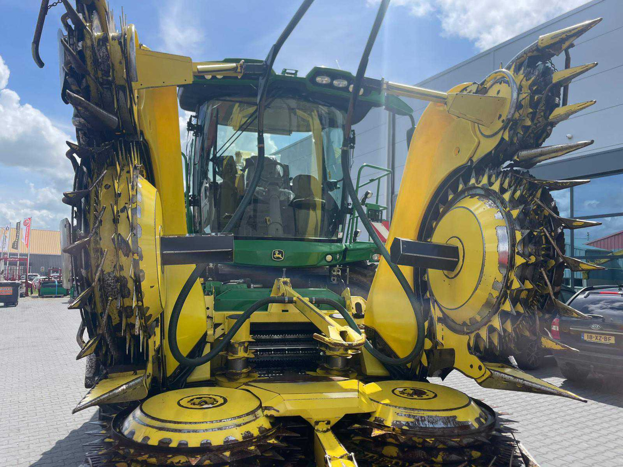 Hakselaar 2017 JOHN DEERE 475 PLUS CORNBEK