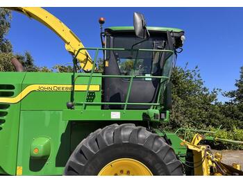 Hakselaar John Deere 7280 + 345 Kemper maisbek
