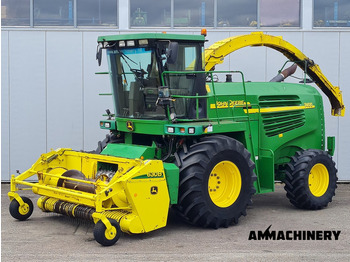 Hakselaar John Deere 7400 forage harvester
