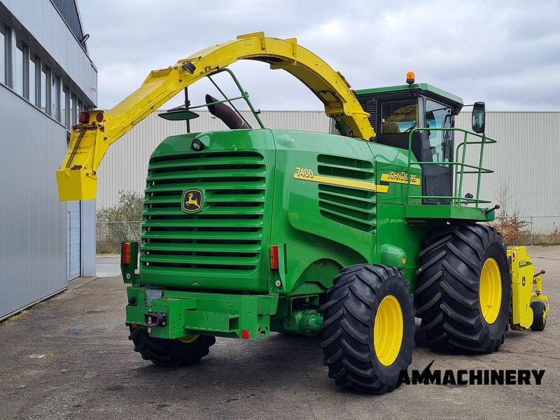 Hakselaar John Deere 7400 forage harvester
