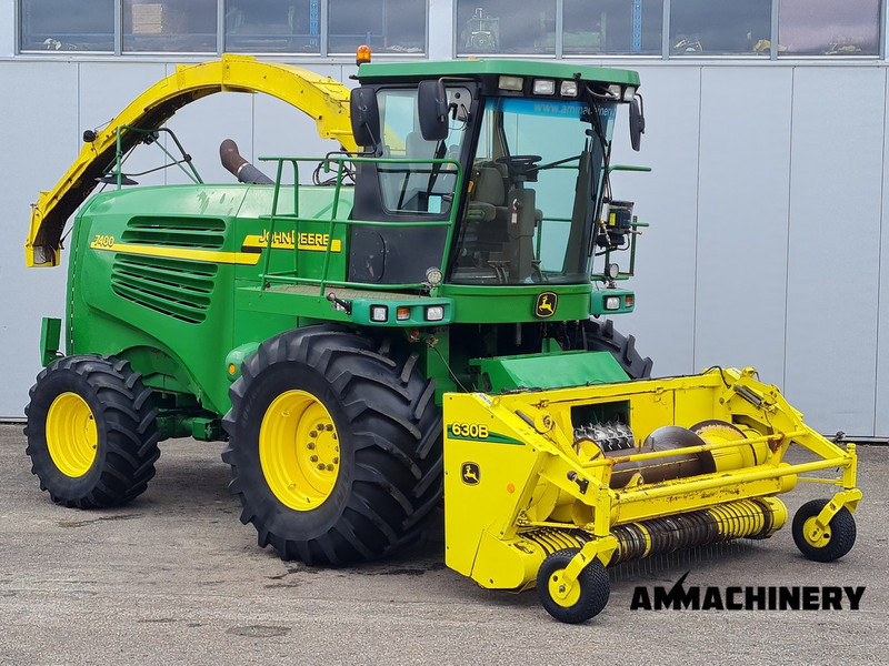 Hakselaar John Deere 7400 forage harvester