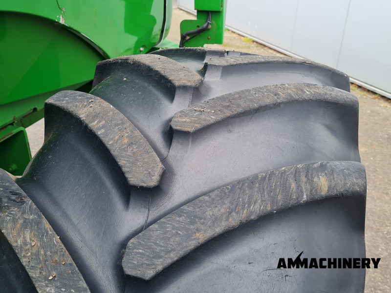 Hakselaar John Deere 7400 forage harvester