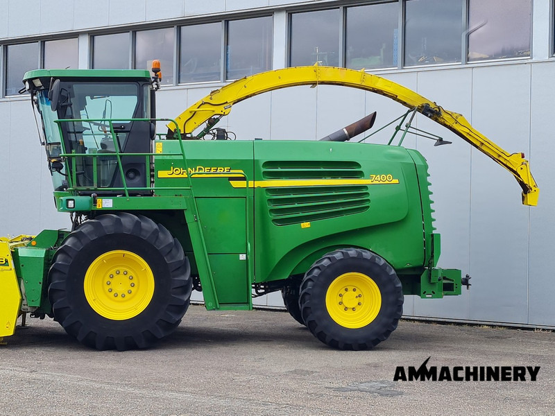 Hakselaar John Deere 7400 forage harvester