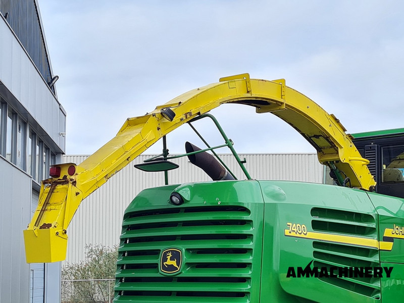 Hakselaar John Deere 7400 forage harvester