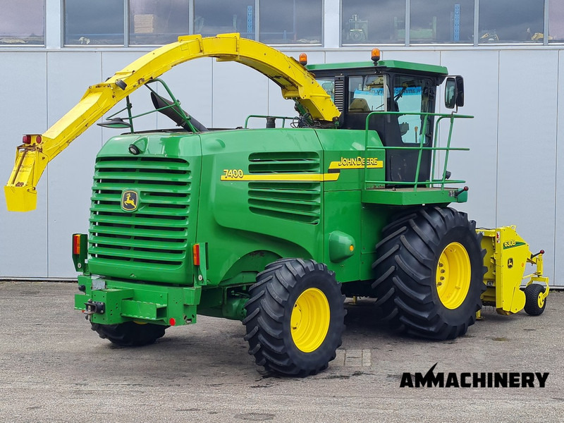 Hakselaar John Deere 7400 forage harvester