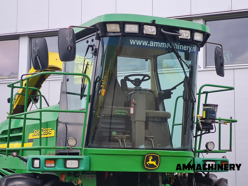 Hakselaar John Deere 7400 forage harvester