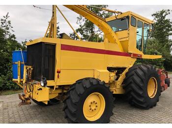 Hakselaar New Holland 2405 zelfrijdende hakselaar