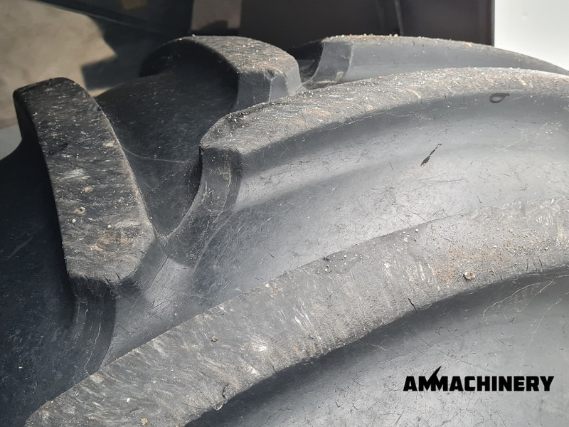 Hakselaar New Holland FR9060 for hemp harvest hemp harvester