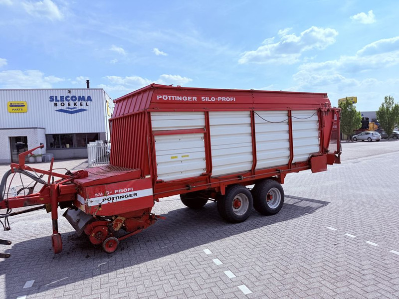 Hakselaar Pottinger SW102 Opraapwagen